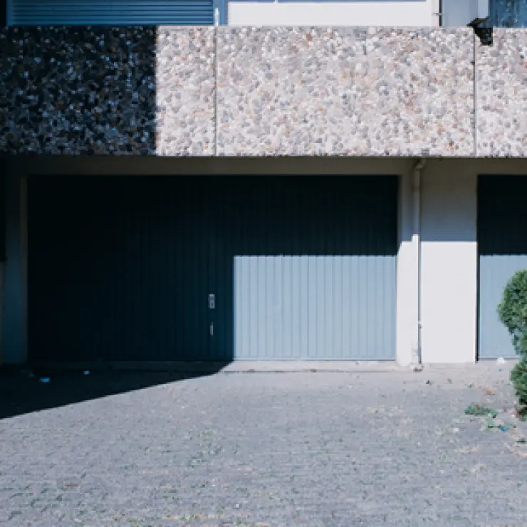 Garagentore zum Schwingen